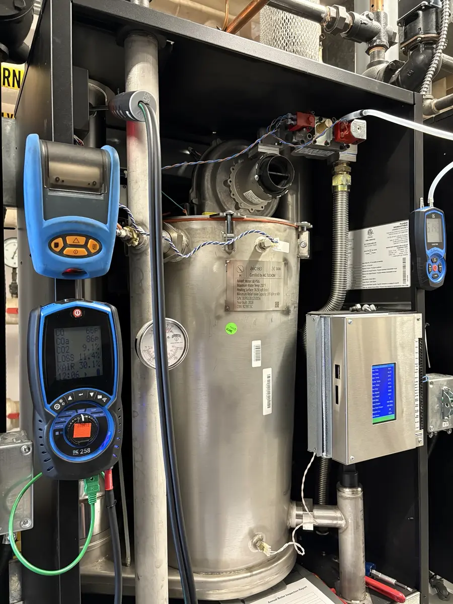 Combustion analysis during commercial boiler maintenance